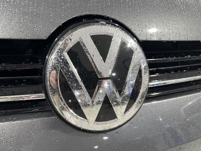 Used 2019 Volkswagen Golf R 4-Door image 9