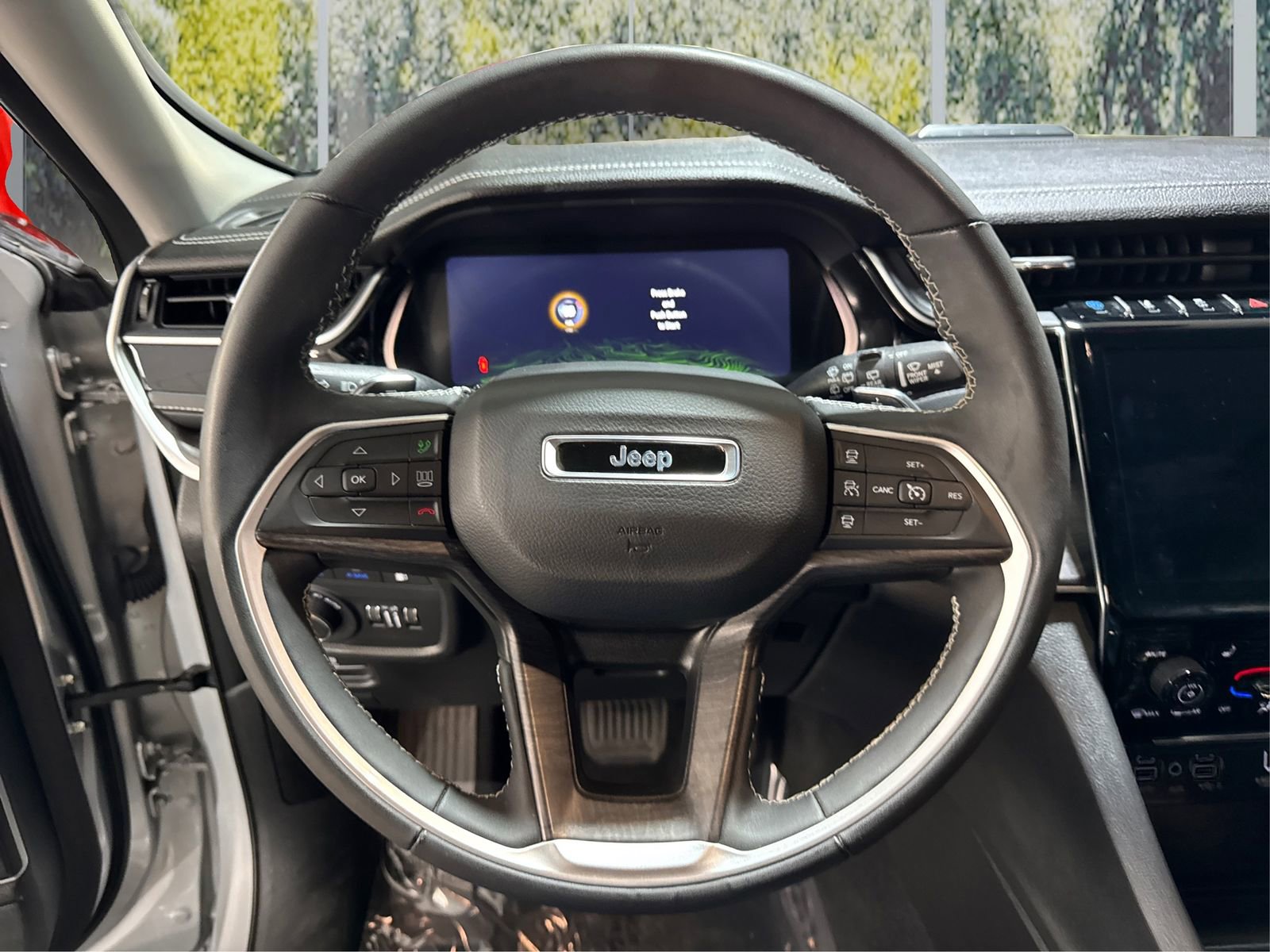 Used 2023 Jeep Grand Cherokee 4WD 4xe image 18