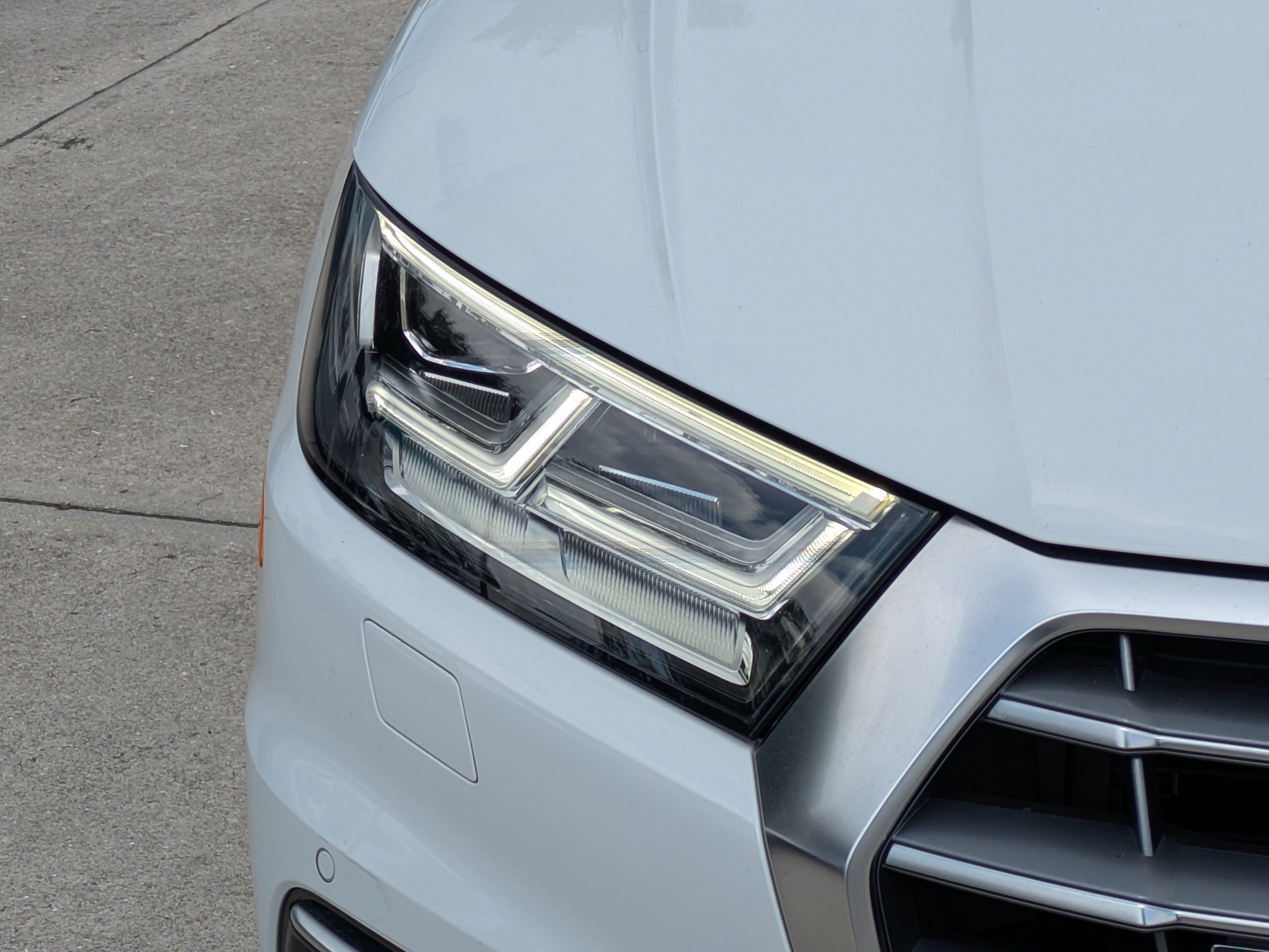 Used 2020 Audi Q5 2.0T Premium Plus w/ Premium Plus Package AWD/4WD image 9