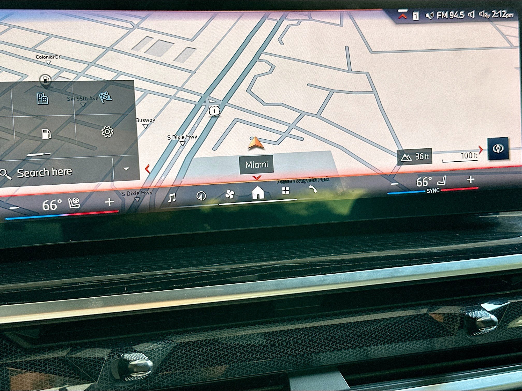 Used 2024 BMW X6 xDrive40i w/ Premium Package image 13