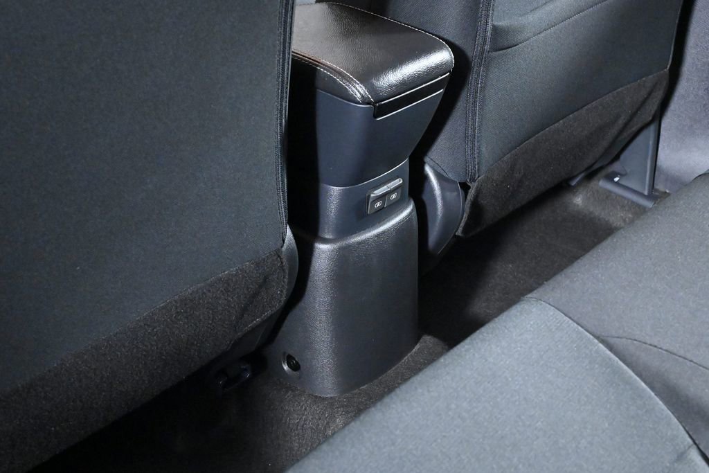 Certified 2024 Nissan Kicks S image 29