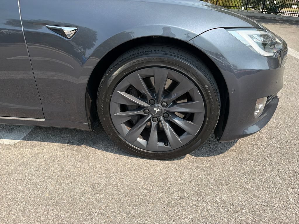 Used 2018 Tesla Model S 75D AWD/4WD image 15