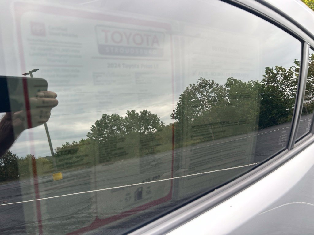 Certified 2024 Toyota Prius LE FWD image 30