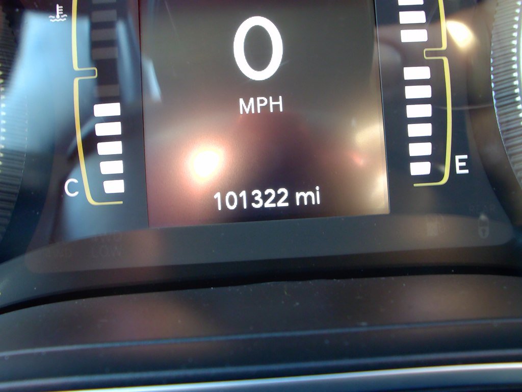 Used 2019 Jeep Cherokee Latitude w/ Popular Appearance Group AWD/4WD image 11