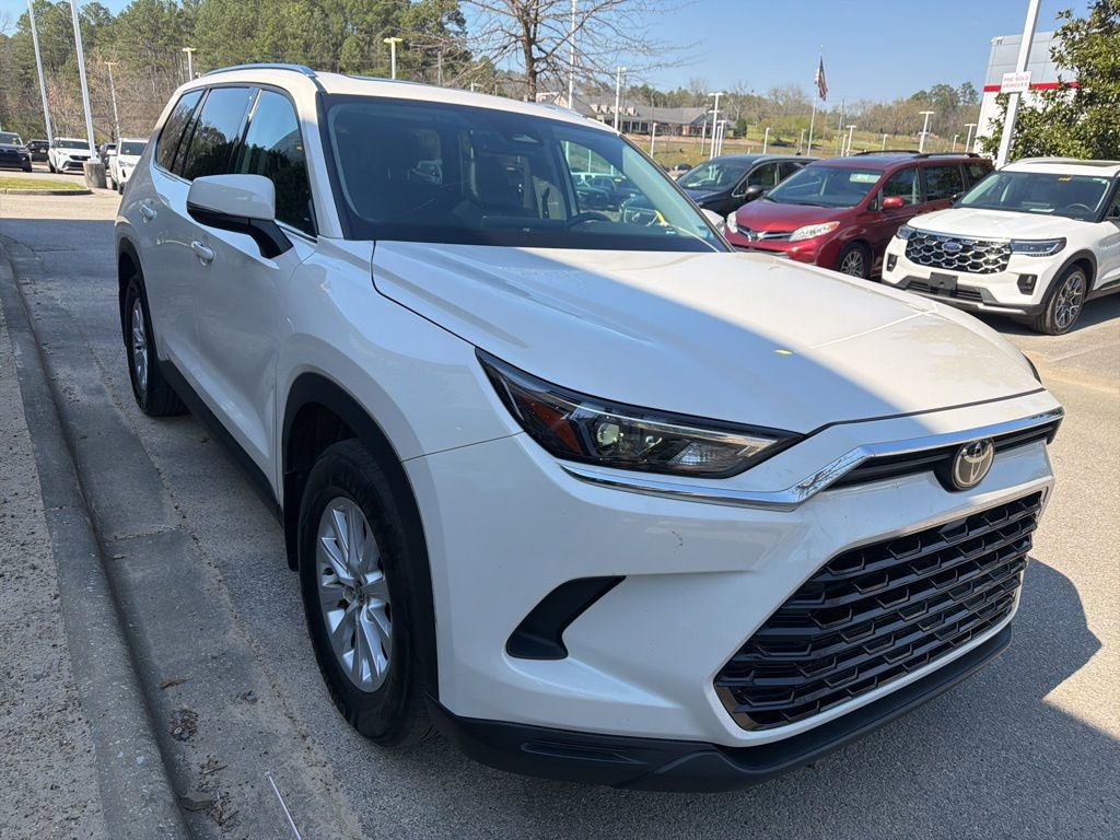 Used 2024 Toyota Grand Highlander XLE image 4