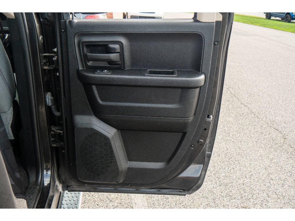Used 2018 RAM 1500 Express w/ Express Value Package AWD/4WD image 21