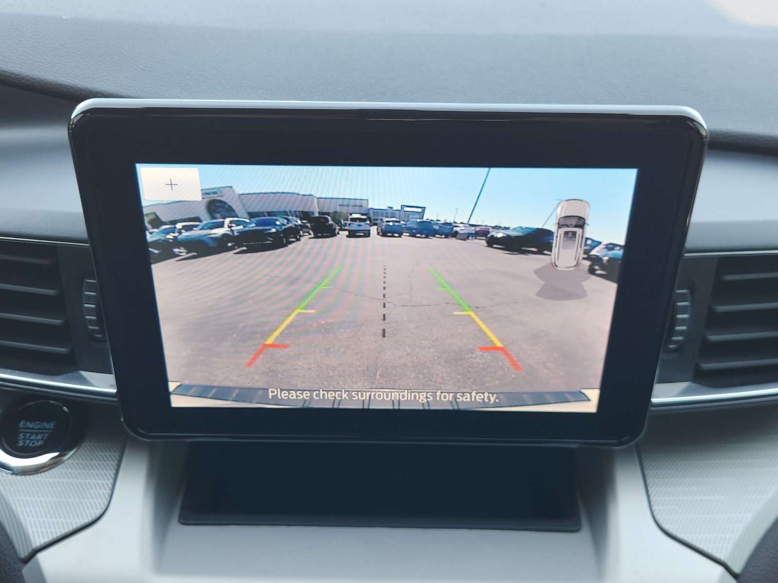 Used 2022 Ford Explorer XLT w/ Equipment Group 202A RWD image 21