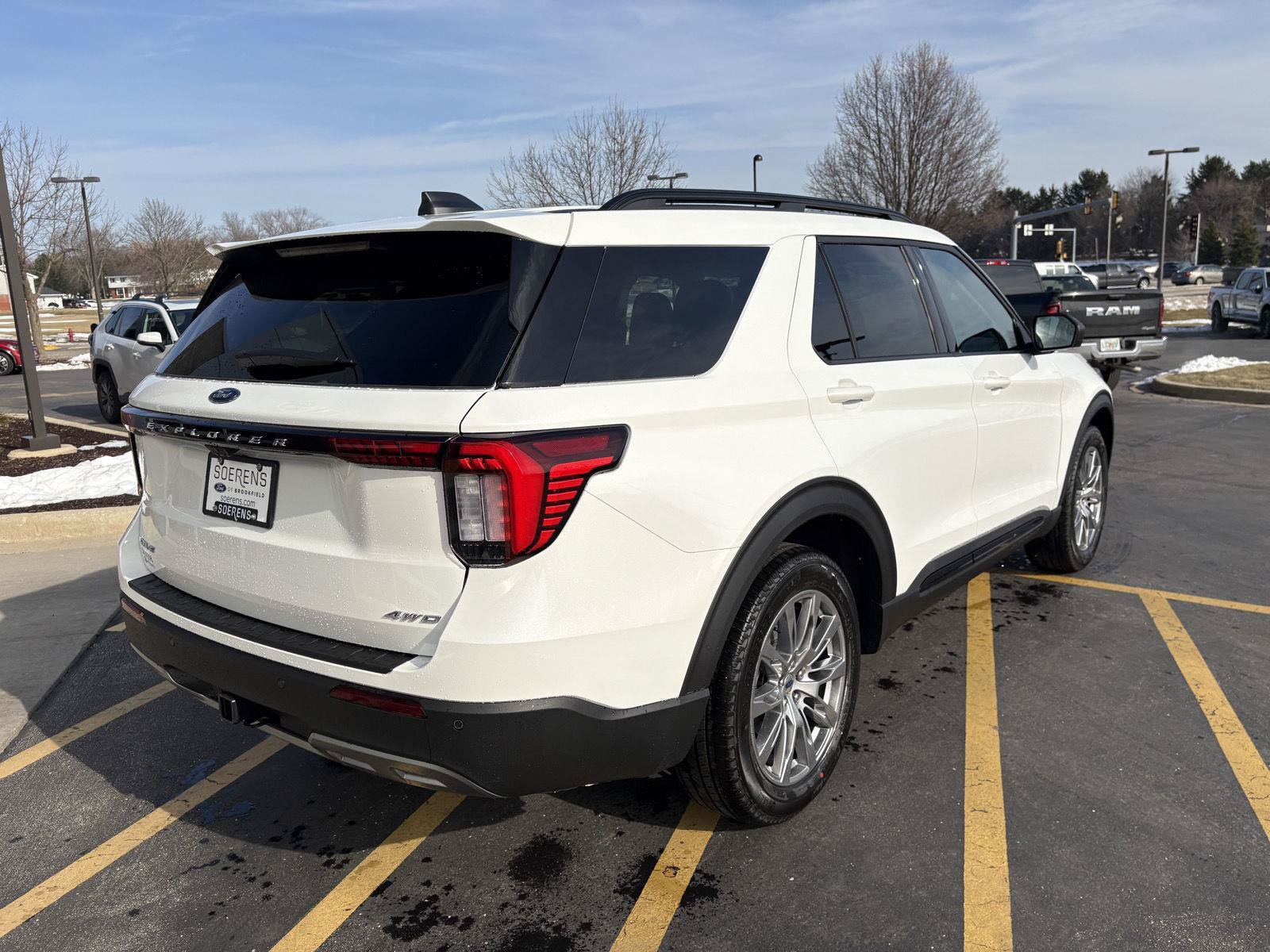 New 2026 Ford Explorer Active w/ Active Comfort Package AWD/4WD image 6