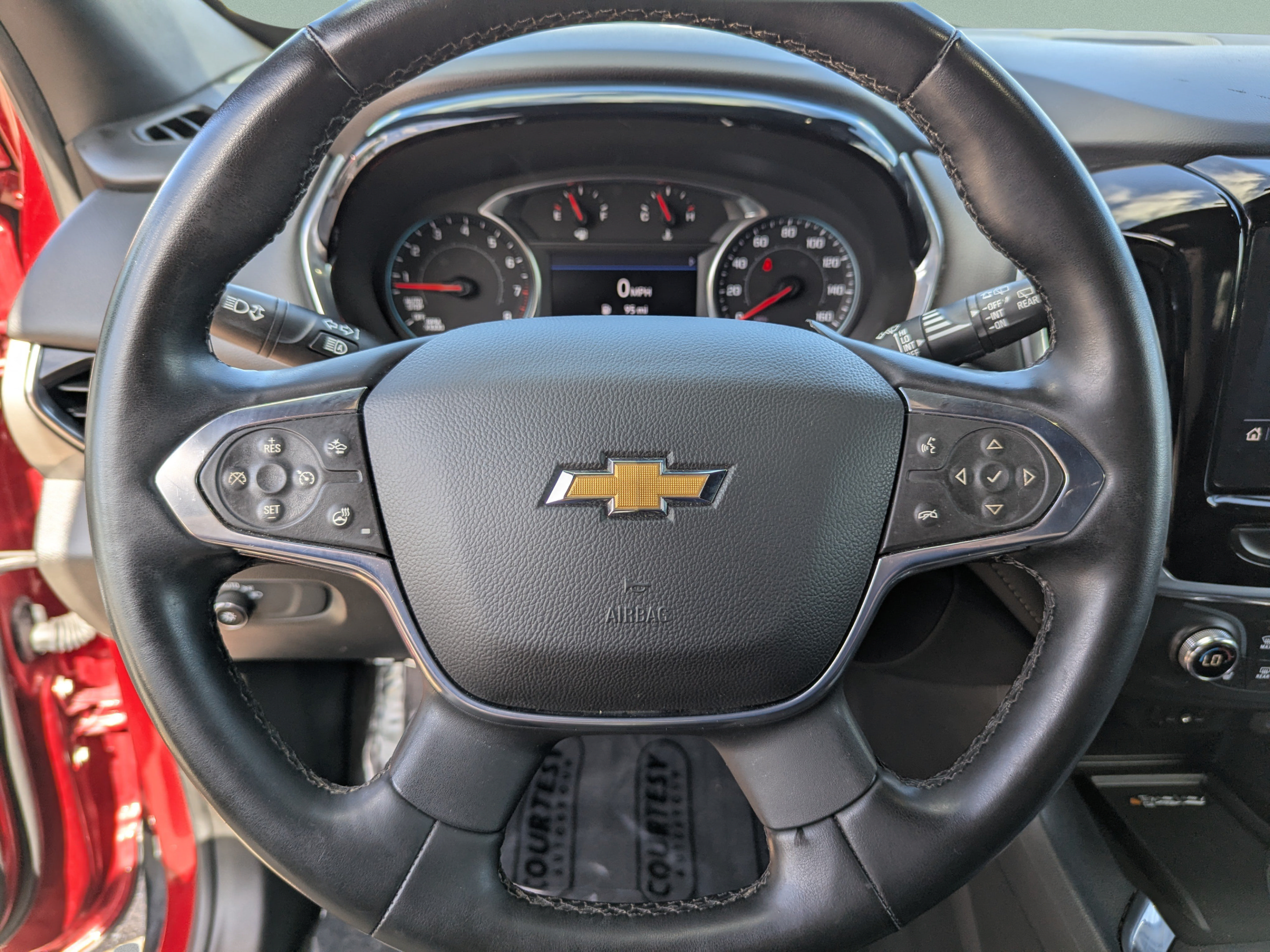 Used 2023 Chevrolet Traverse LT FWD image 36