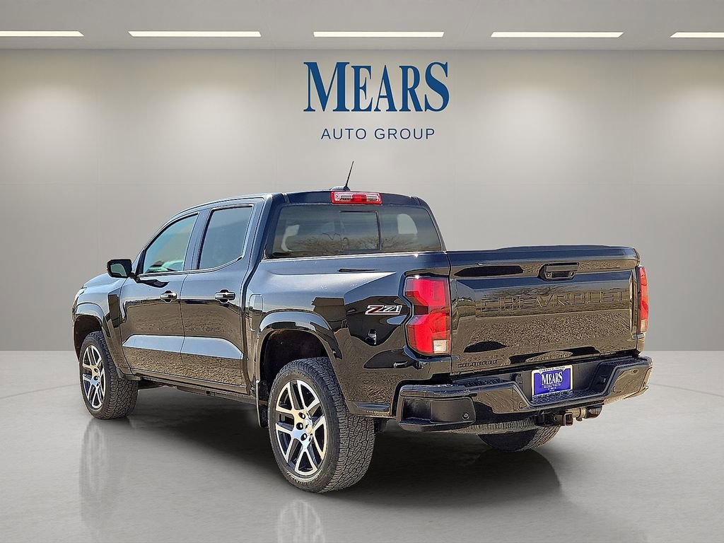 Used 2023 Chevrolet Colorado Z71 w/ Z71 Convenience Package 2 image 3