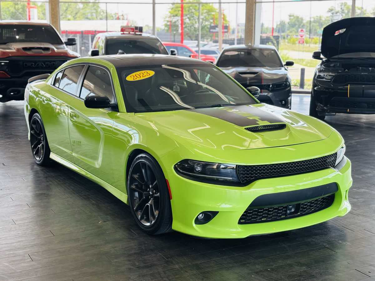 Used 2023 Dodge Charger Scat Pack w/ Daytona Edition Group RWD image 1