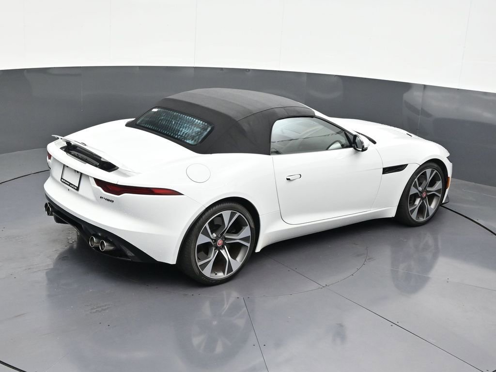 Used 2023 Jaguar F-TYPE Convertible image 17