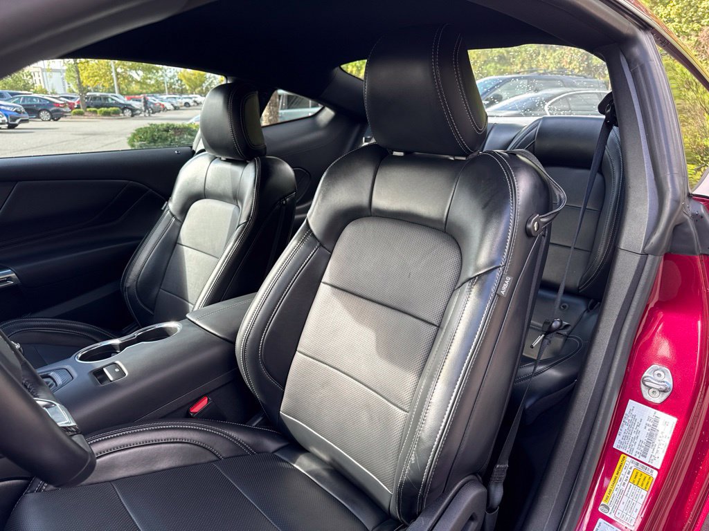 Used 2025 Ford Mustang GT Premium RWD image 19