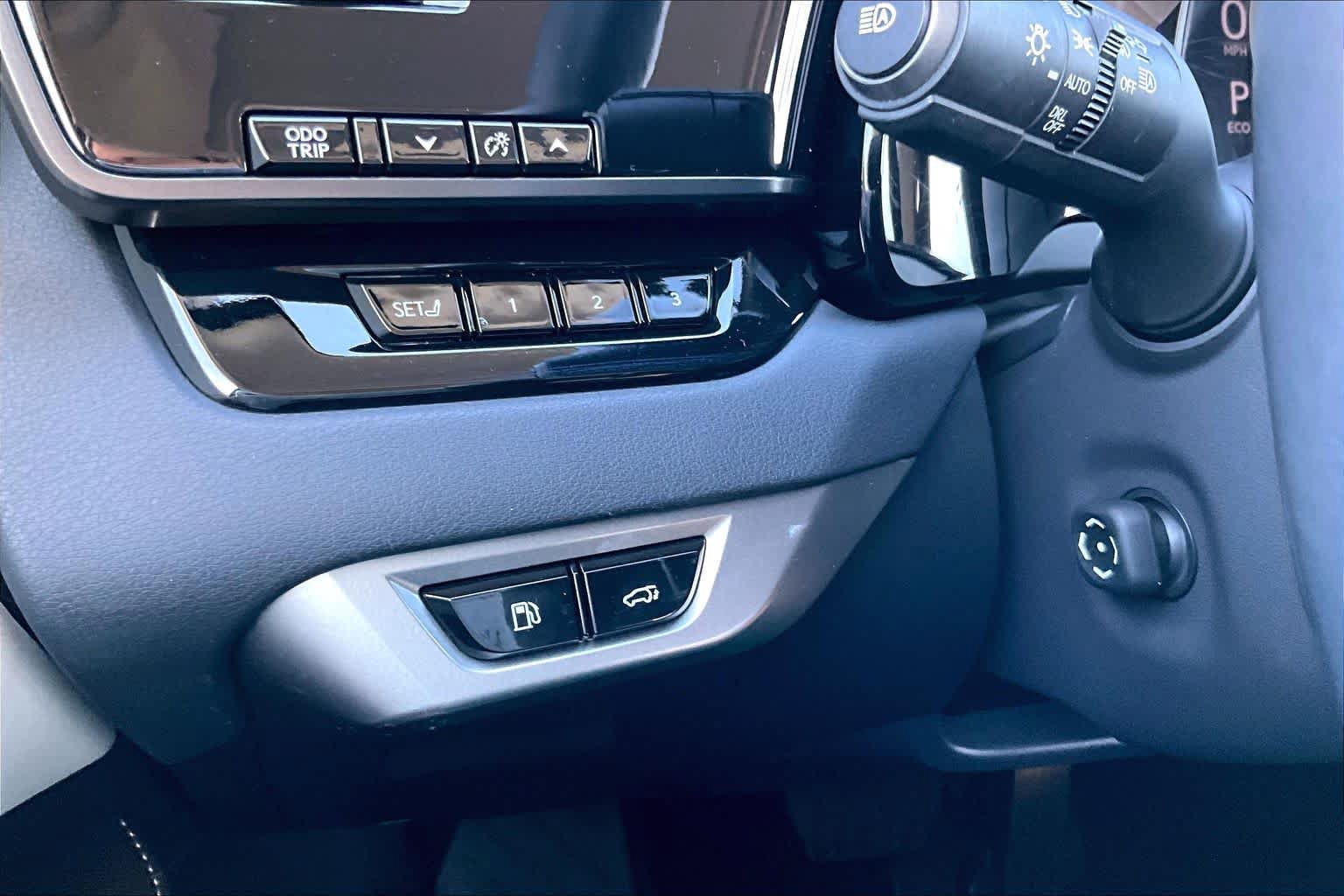 Certified 2024 Lexus RX 350 Premium w/ Accessory Package (Z1) FWD image 34