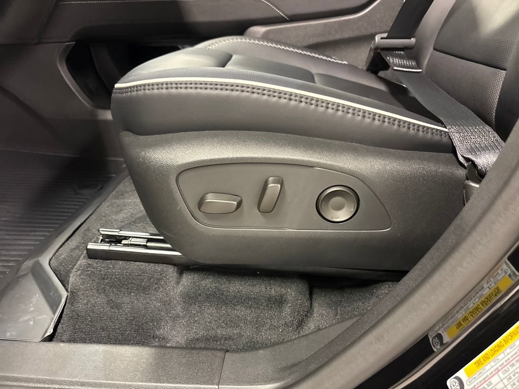 New 2026 GMC Acadia Denali w/ Super Cruise Package image 22