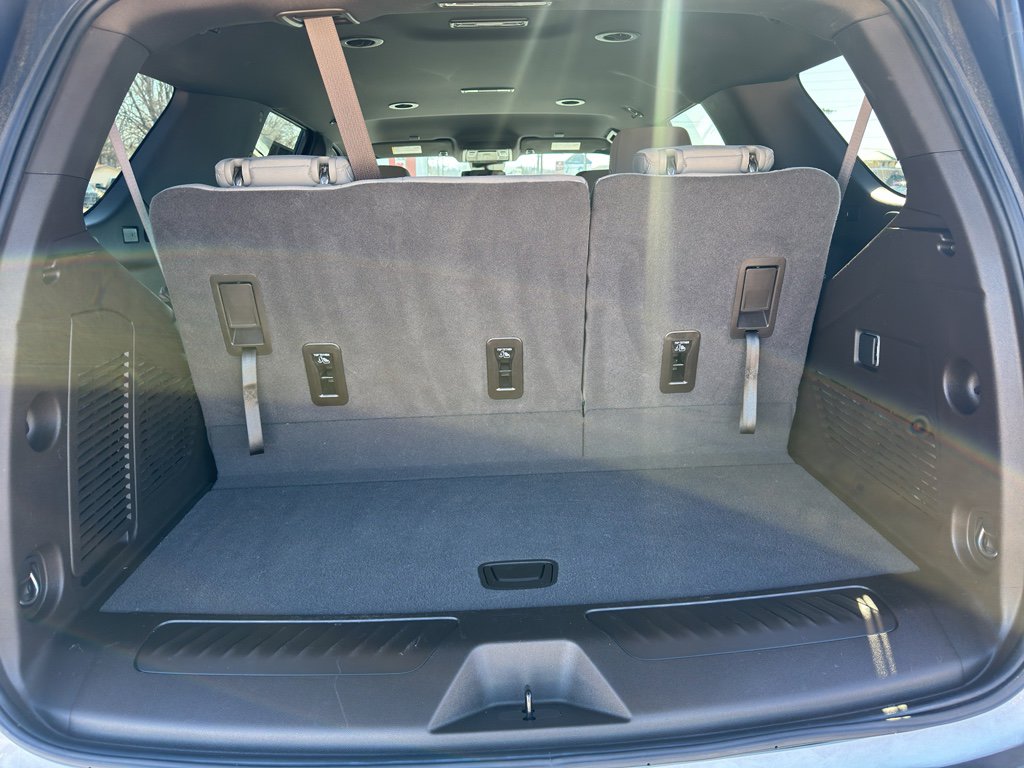 Used 2024 GMC Yukon SLE w/ Gmc Pro Safety Plus Package image 23