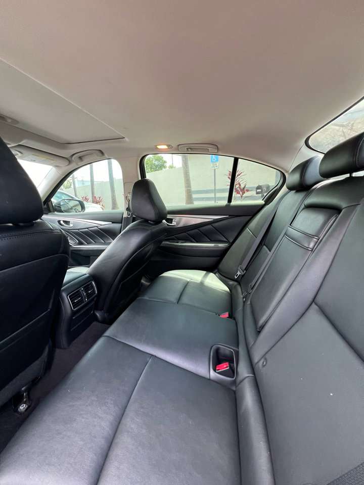 Used 2014 INFINITI Q50 Premium w/ Moonroof Package AWD/4WD image 10