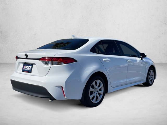 Used 2024 Toyota Corolla LE FWD image 5