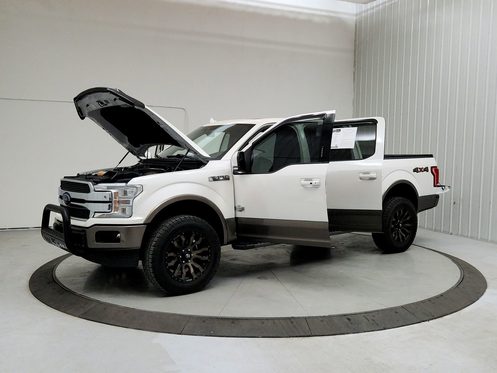 Used 2019 Ford F150 King Ranch image 13