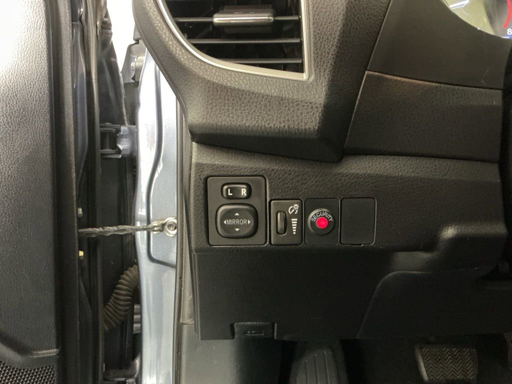 Used 2015 Toyota Corolla S image 16