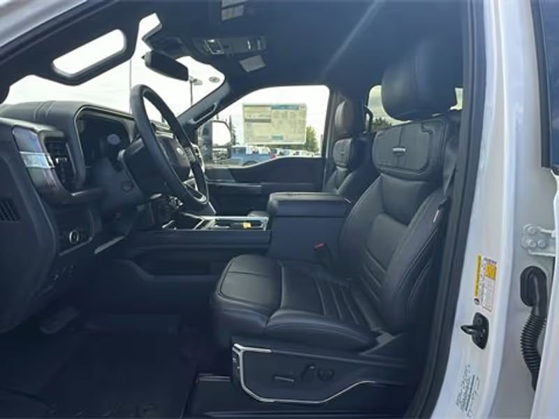 New 2025 Ford F250 Platinum image 15