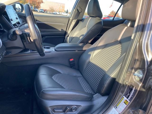 Used 2023 Toyota Camry SE image 14