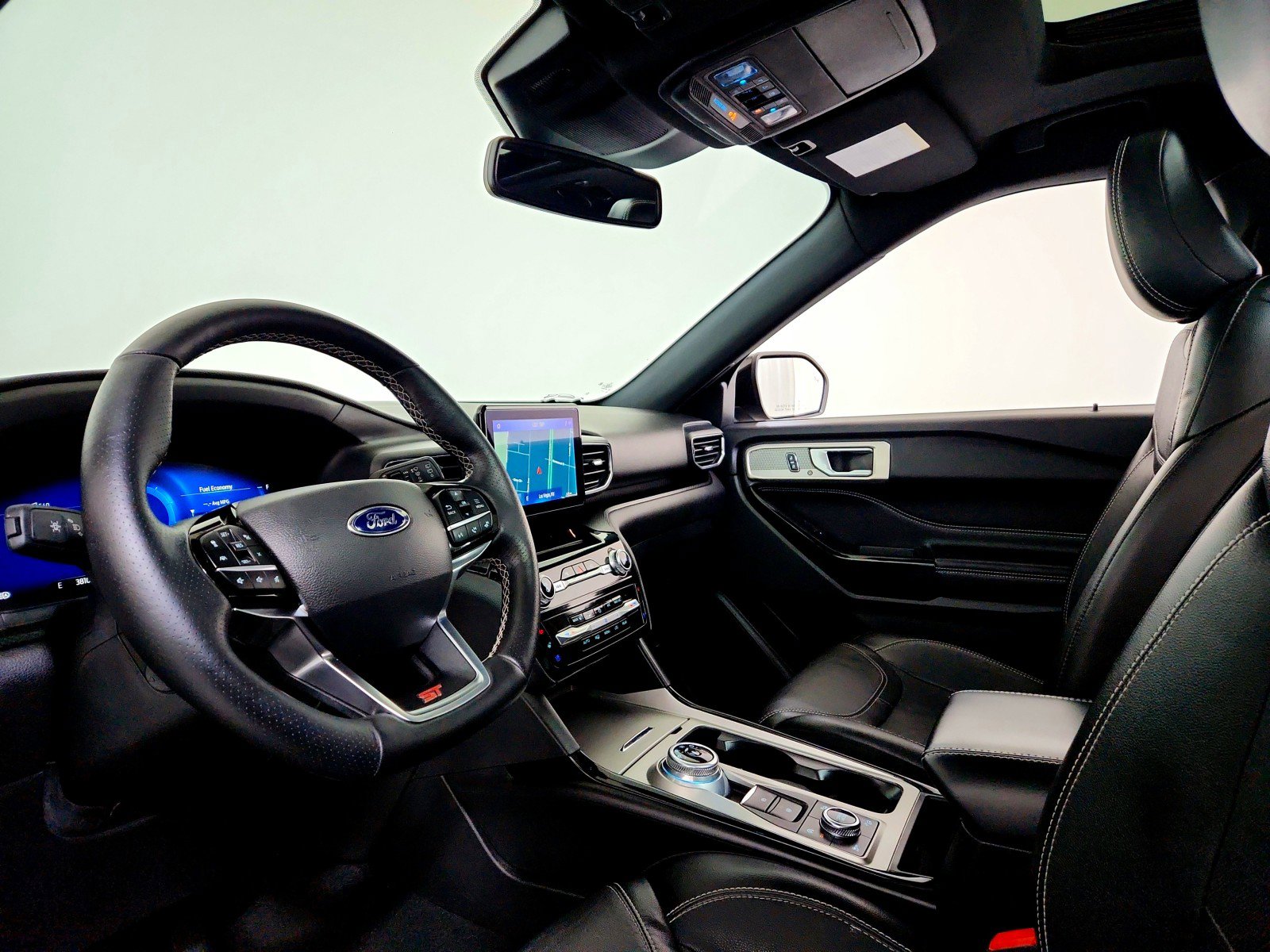 Used 2022 Ford Explorer ST w/ Equipment Group 401A image 8