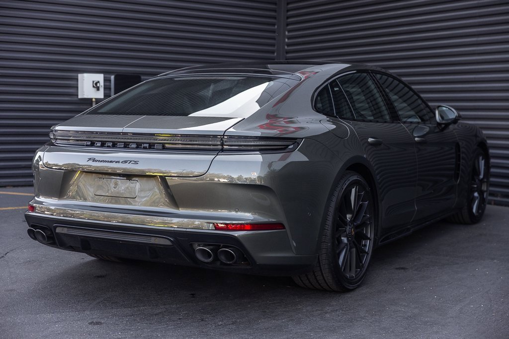 Certified 2025 Porsche Panamera GTS image 9