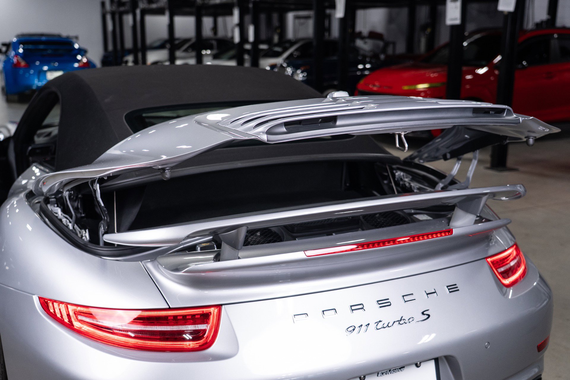 Used 2016 Porsche 911 4 Cabriolet AWD/4WD image 45