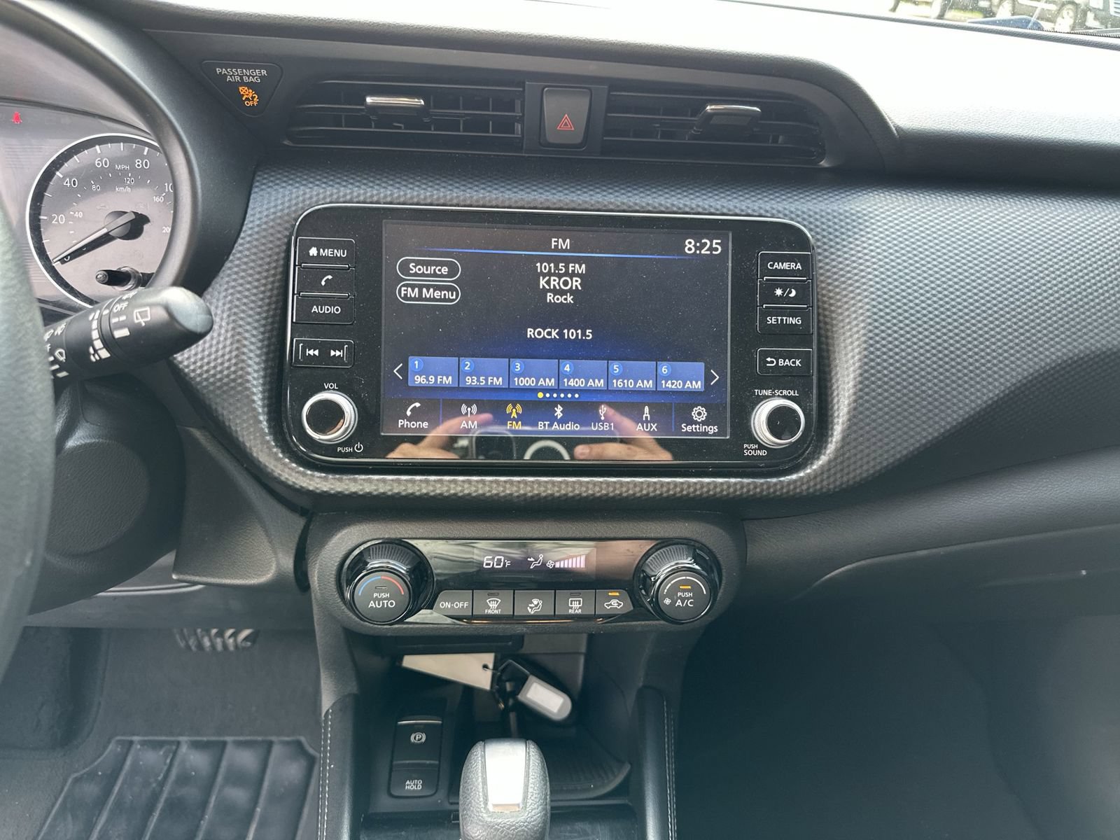 Used 2021 Nissan Kicks SV FWD image 13