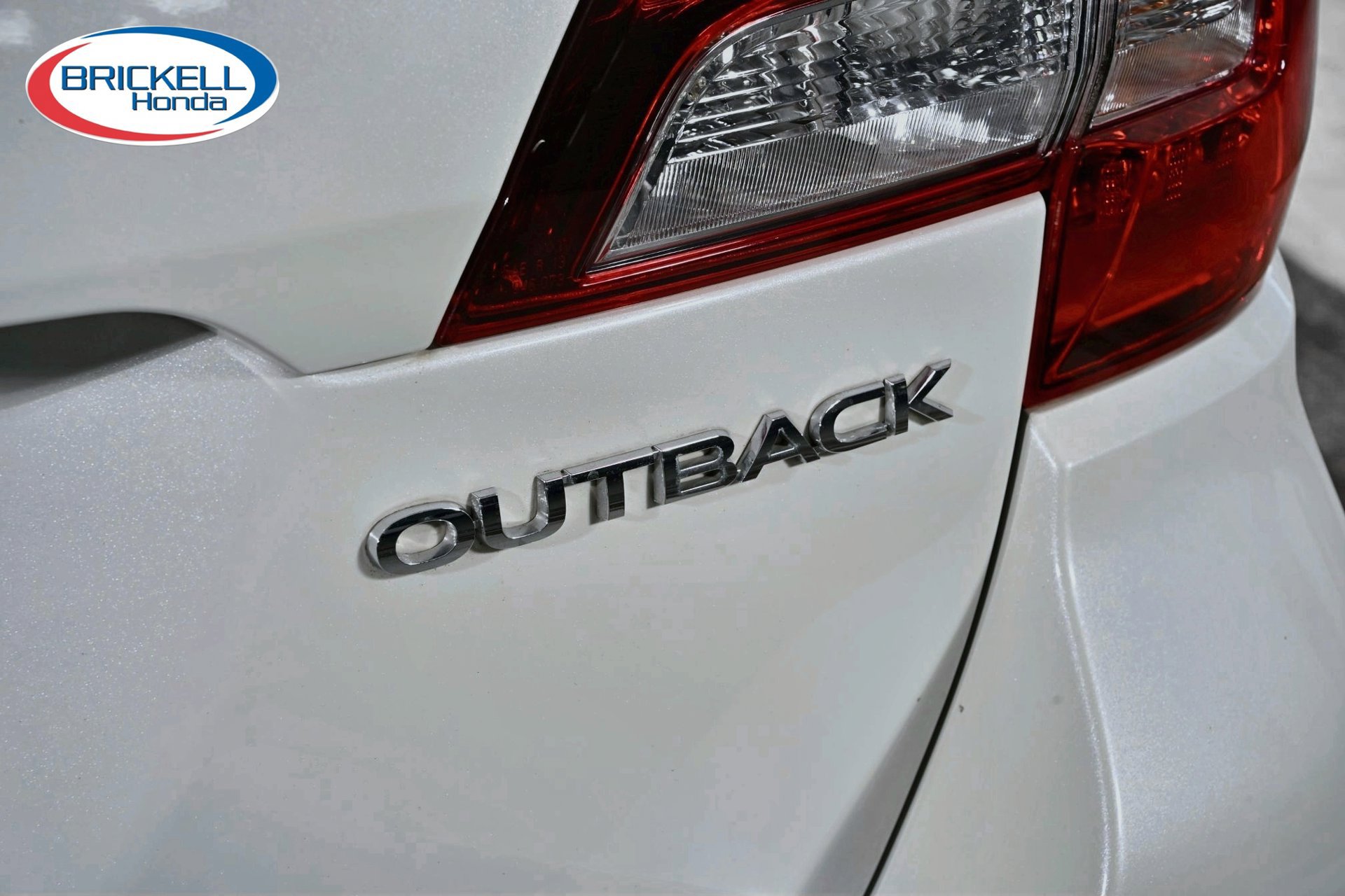 Used 2019 Subaru Outback 2.5i Limited AWD/4WD image 12