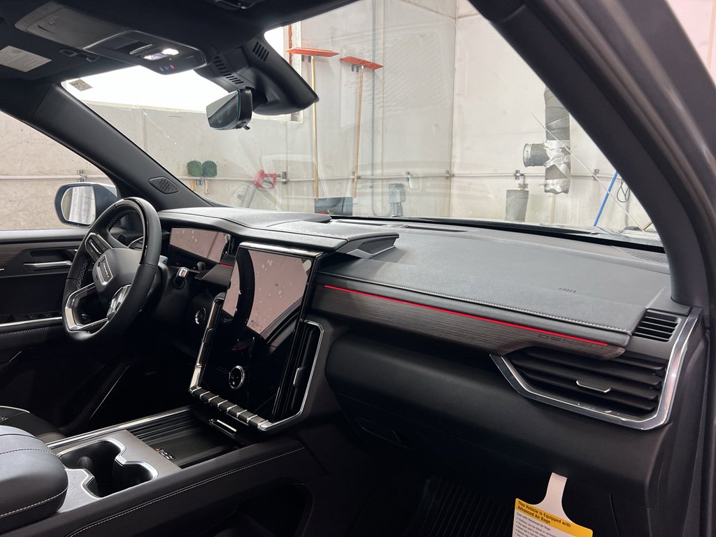 New 2026 GMC Acadia Denali w/ Super Cruise Package image 17