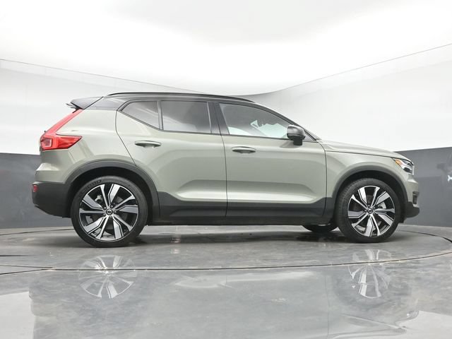 Used 2021 Volvo XC40 P8 Recharge w/ Advanced Package AWD/4WD image 17