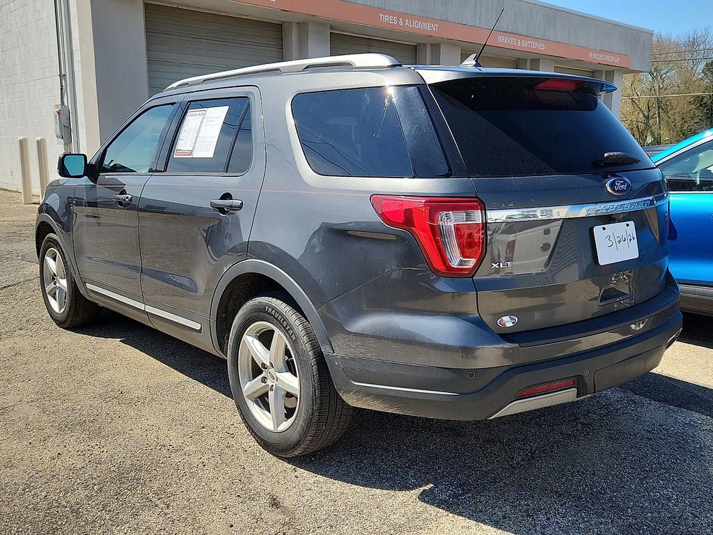 Used 2019 Ford Explorer XLT w/ Equipment Group 201A image 7