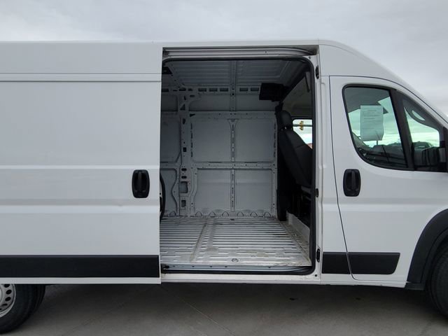 Used 2025 RAM ProMaster 2500 w/ Convenience Group FWD image 12
