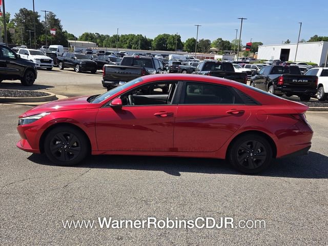 Used 2022 Hyundai Elantra SEL w/ Convenience Package image 4