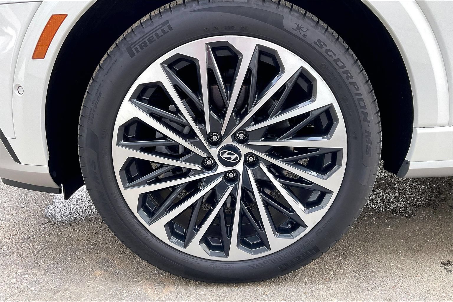Used 2026 Hyundai Palisade Calligraphy AWD/4WD image 28