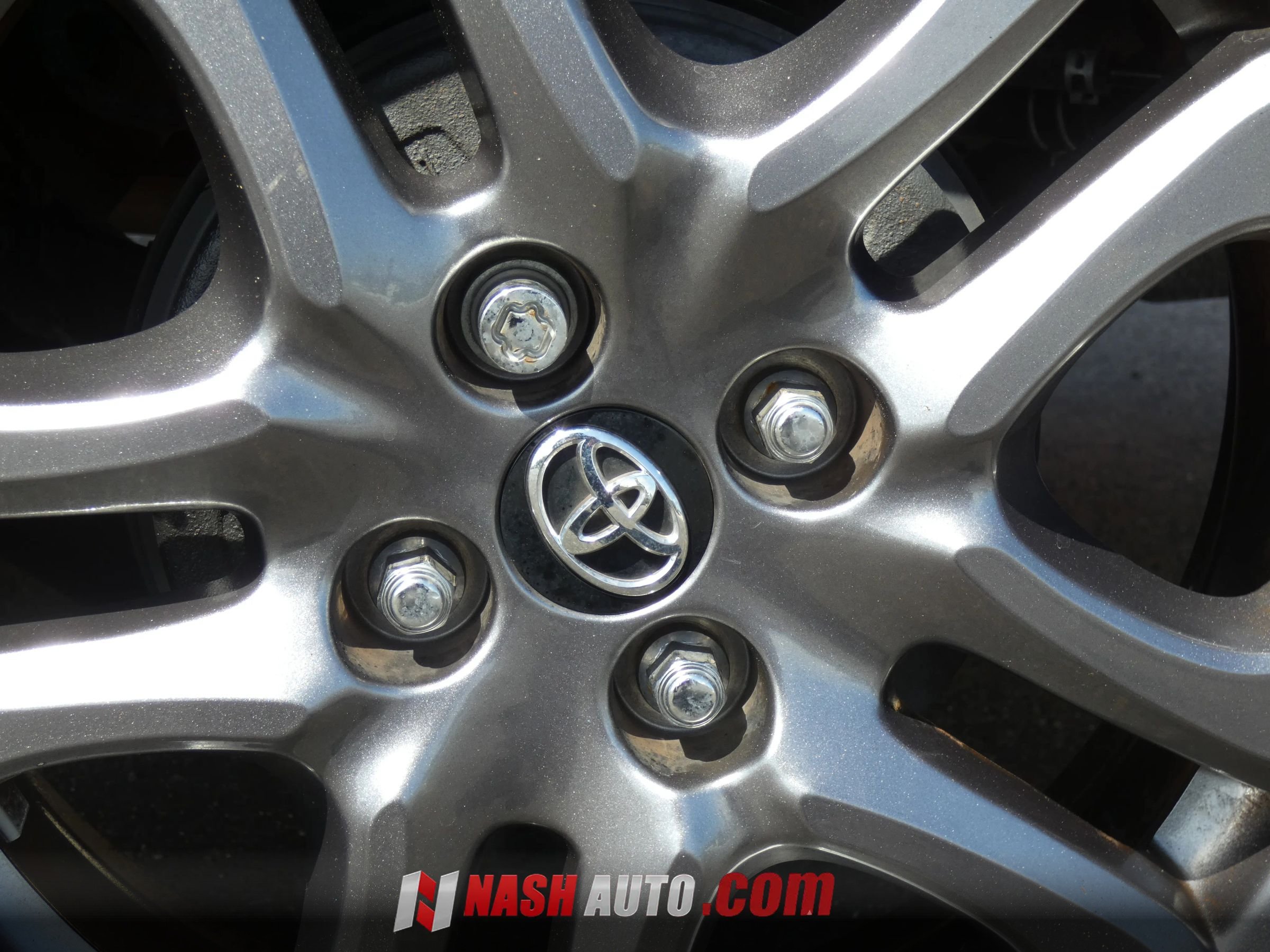 Used 2019 Toyota Yaris LE FWD image 21
