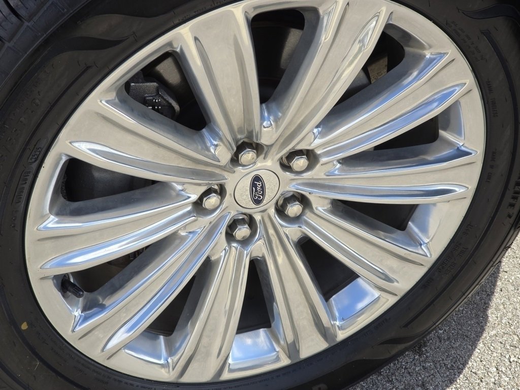 Used 2021 Ford Explorer Limited w/ Hybrid Equipment Group 310A image 19