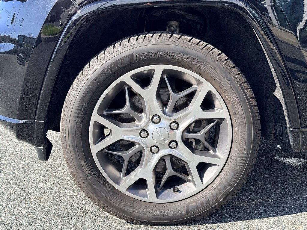 Used 2021 Jeep Grand Cherokee Overland AWD/4WD image 28