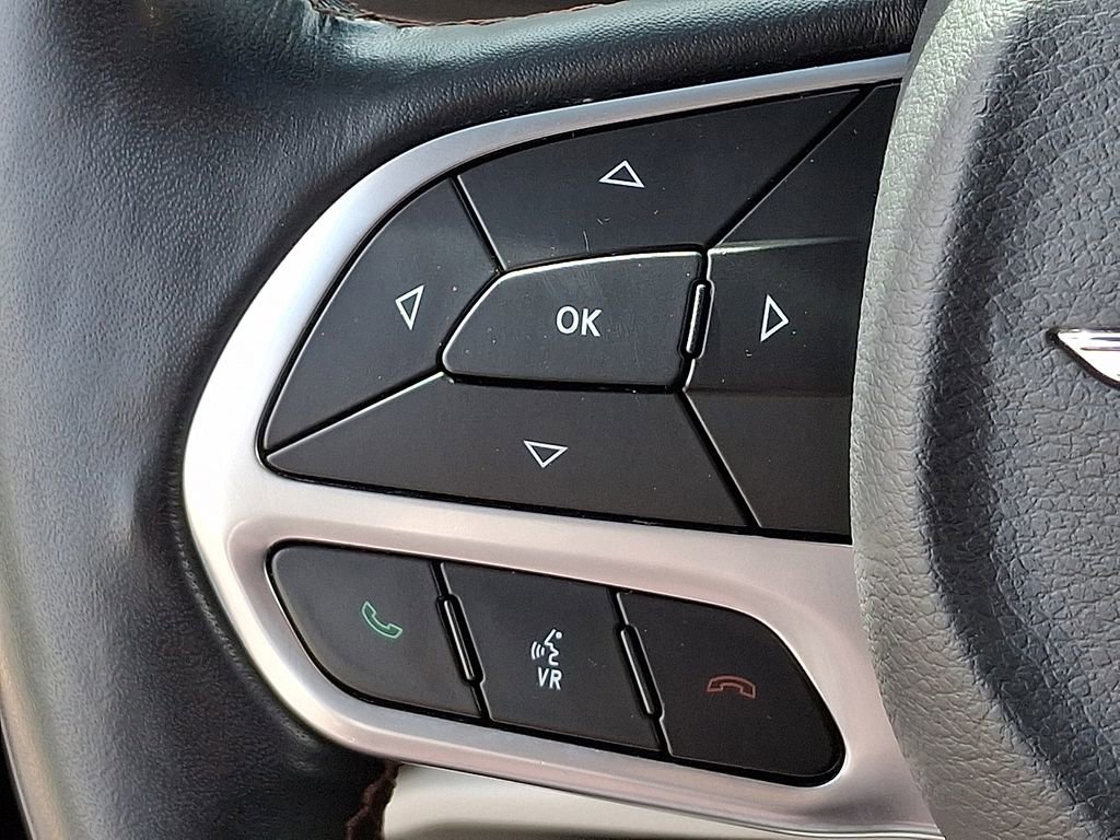 Used 2019 Chrysler Pacifica Touring-L Plus w/ Tire & Wheel Group image 22