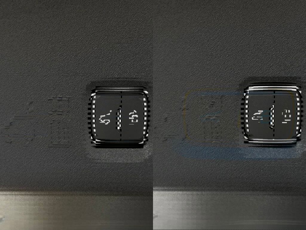 New 2025 Ford Expedition Active image 27