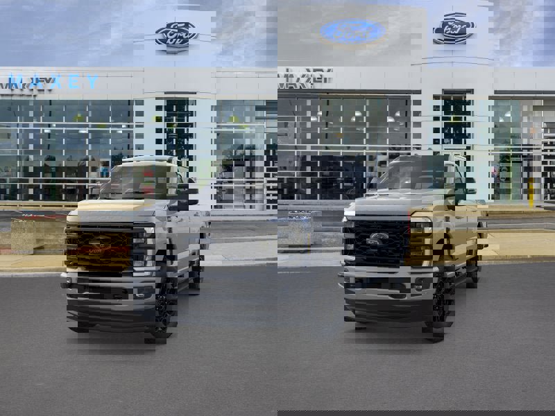 New 2026 Ford F250 Lariat w/ Black Appearance Package image 2