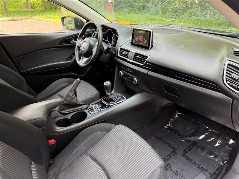 Used 2014 MAZDA MAZDA3 i Touring w/ Technology Package FWD image 32