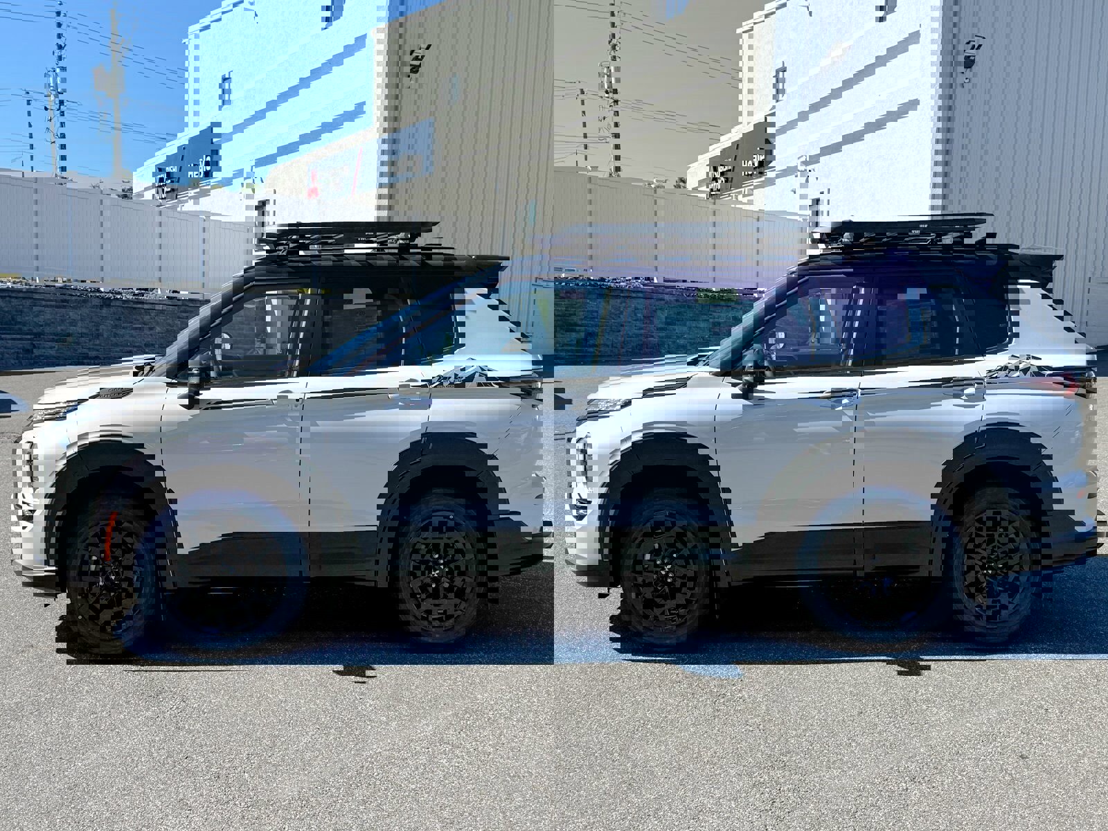 New 2025 Mitsubishi Outlander AWD image 4