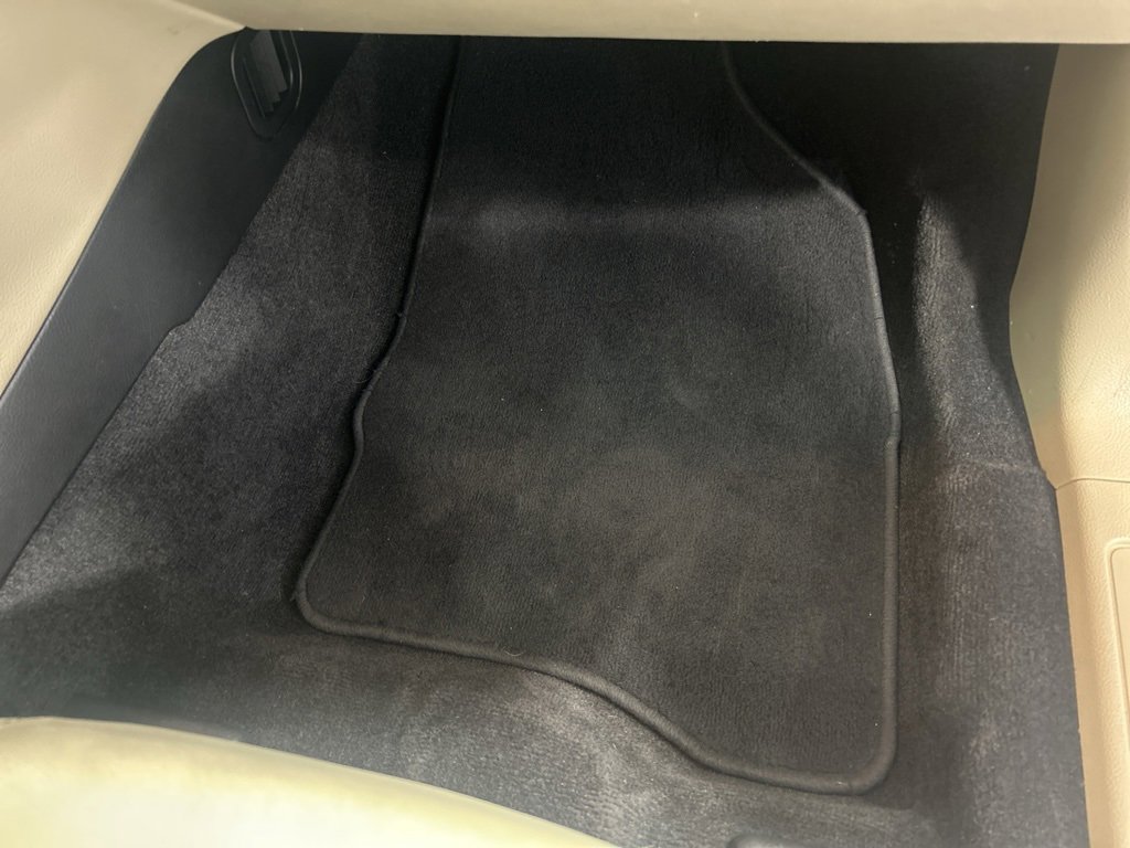 Used 2017 Ford Taurus SEL w/ Equipment Group 201A image 36