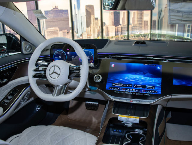 New 2027 Mercedes-Benz S 580 4MATIC Sedan image 15