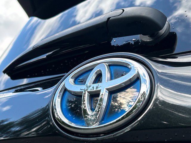 Used 2018 Toyota RAV4 XLE w/ Convenience Package AWD/4WD image 6