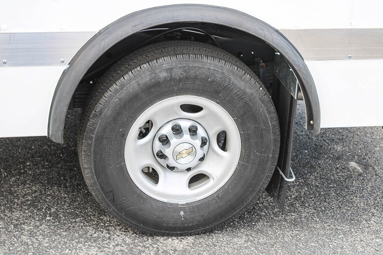 New 2025 Chevrolet Express 3500 w/ Power Convenience Package image 6