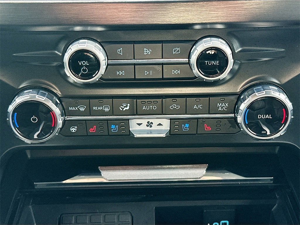 Used 2024 Ford F250 Lariat w/ Lariat Ultimate Package image 16